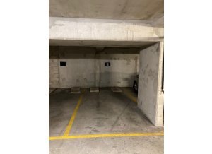 Place de parking à louer : 9 Rue Édouard Manet, 92600 Asnières-sur-Seine, France