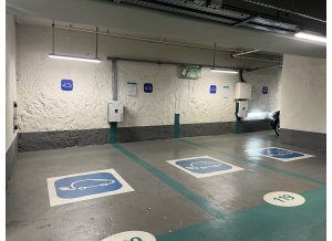 Place de parking à louer : 143 Rue Lecourbe, 75015 Paris, France