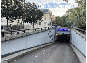 Place de parking à louer : 143 Rue Lecourbe, 75015 Paris, France