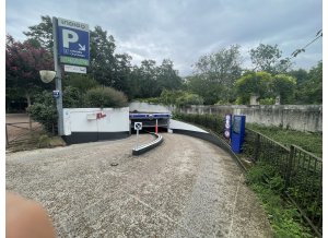 Place de parking à louer : 37 Rue Leblanc, 75015 Paris, France