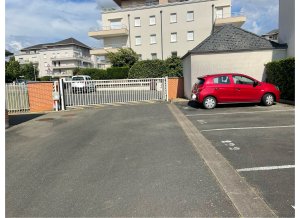 Place de parking à louer : 15 Rue Du Grand Carré, 45800 Saint-Jean-de-Braye, France