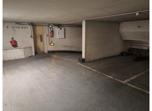 Place de parking à louer : 46 Rue Des Francs Bourgeois, 75003 Paris, France